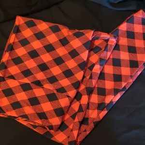 Lularoe new red and black TC leggings
